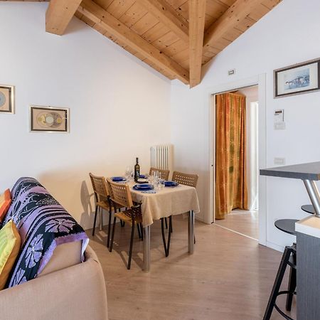 Mansarda Di Alex E Nataly Apartman Calceranica al Lago Kültér fotó