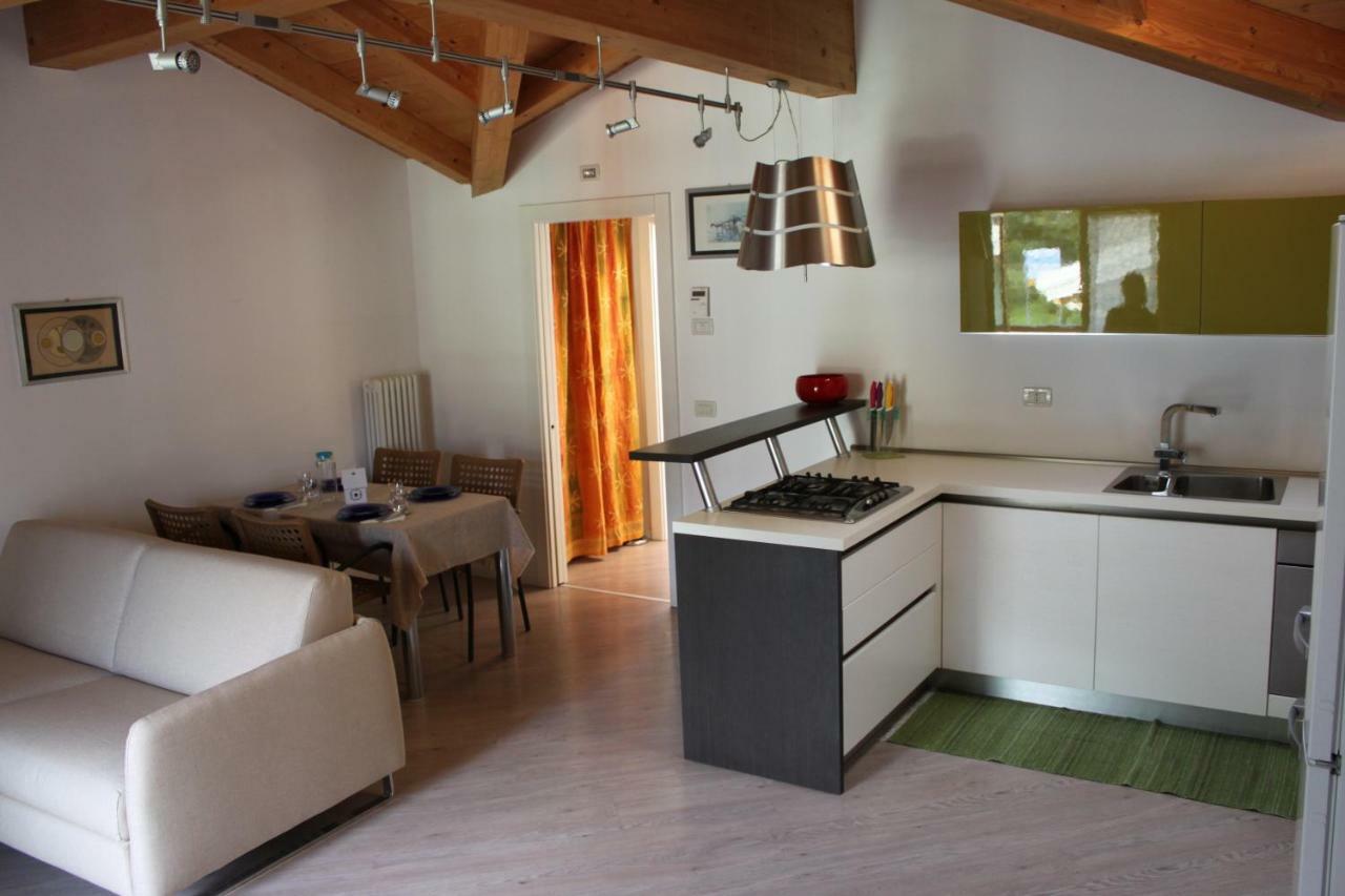 Mansarda Di Alex E Nataly Apartman Calceranica al Lago Kültér fotó