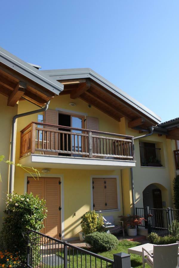 Mansarda Di Alex E Nataly Apartman Calceranica al Lago Kültér fotó