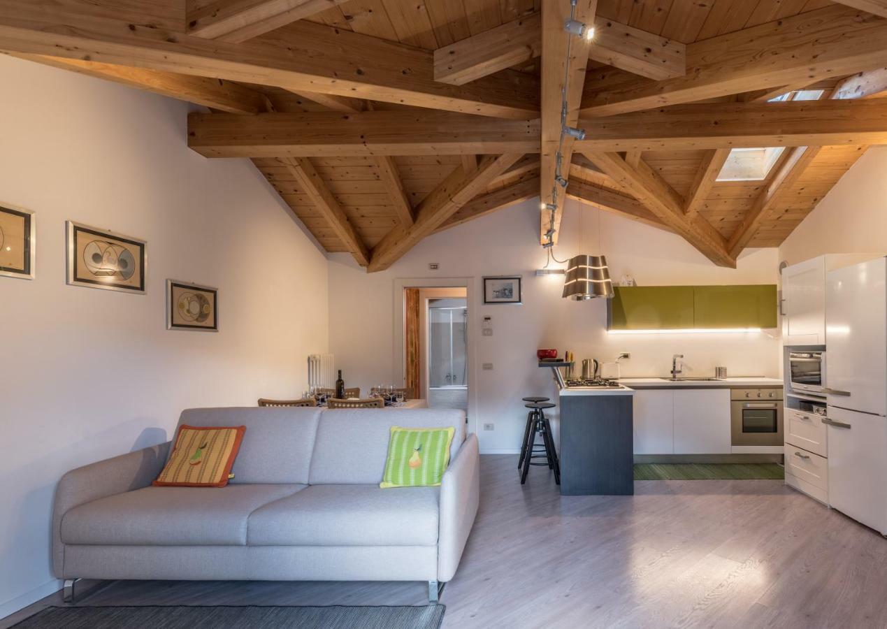 Mansarda Di Alex E Nataly Apartman Calceranica al Lago Kültér fotó