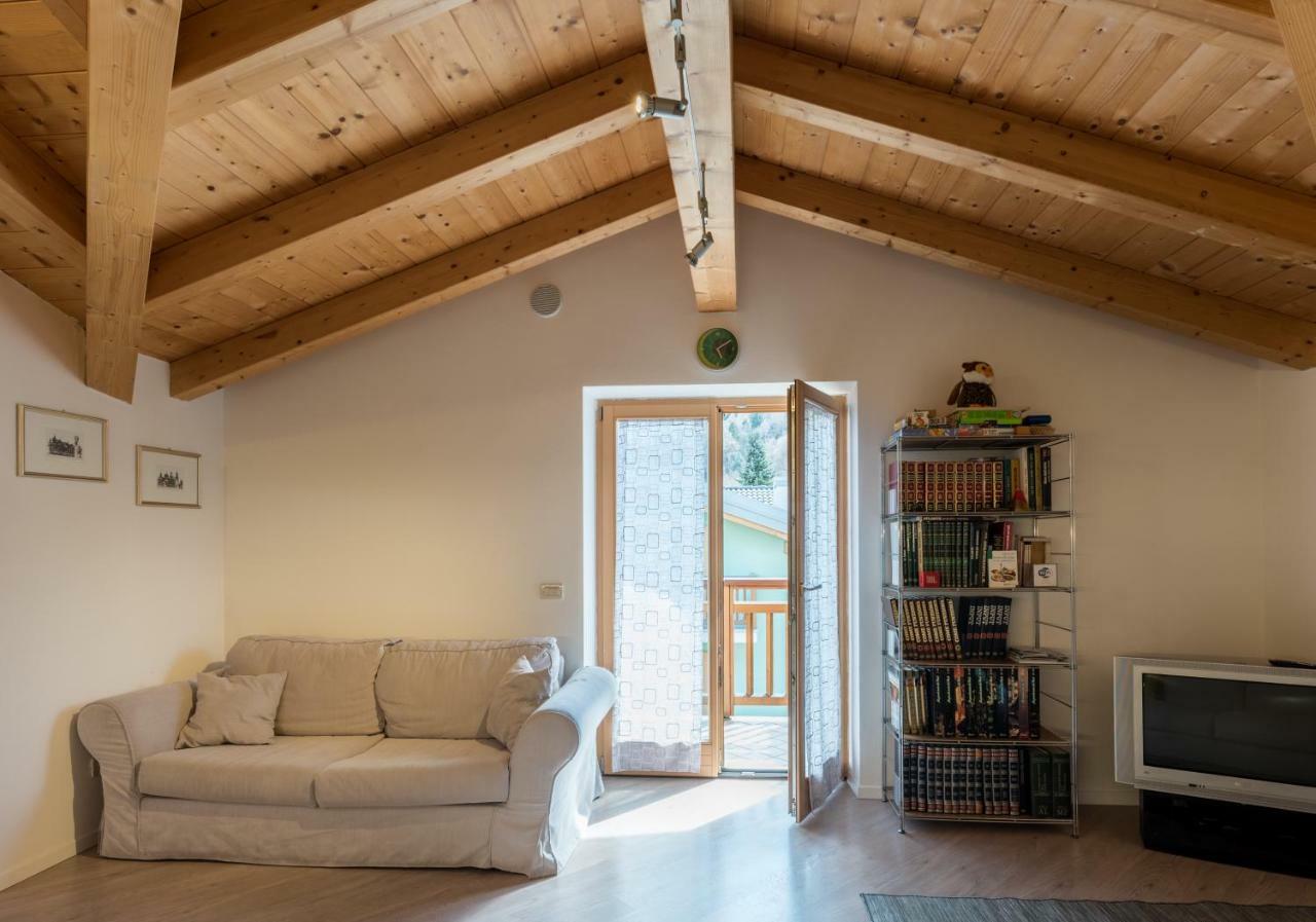 Mansarda Di Alex E Nataly Apartman Calceranica al Lago Kültér fotó