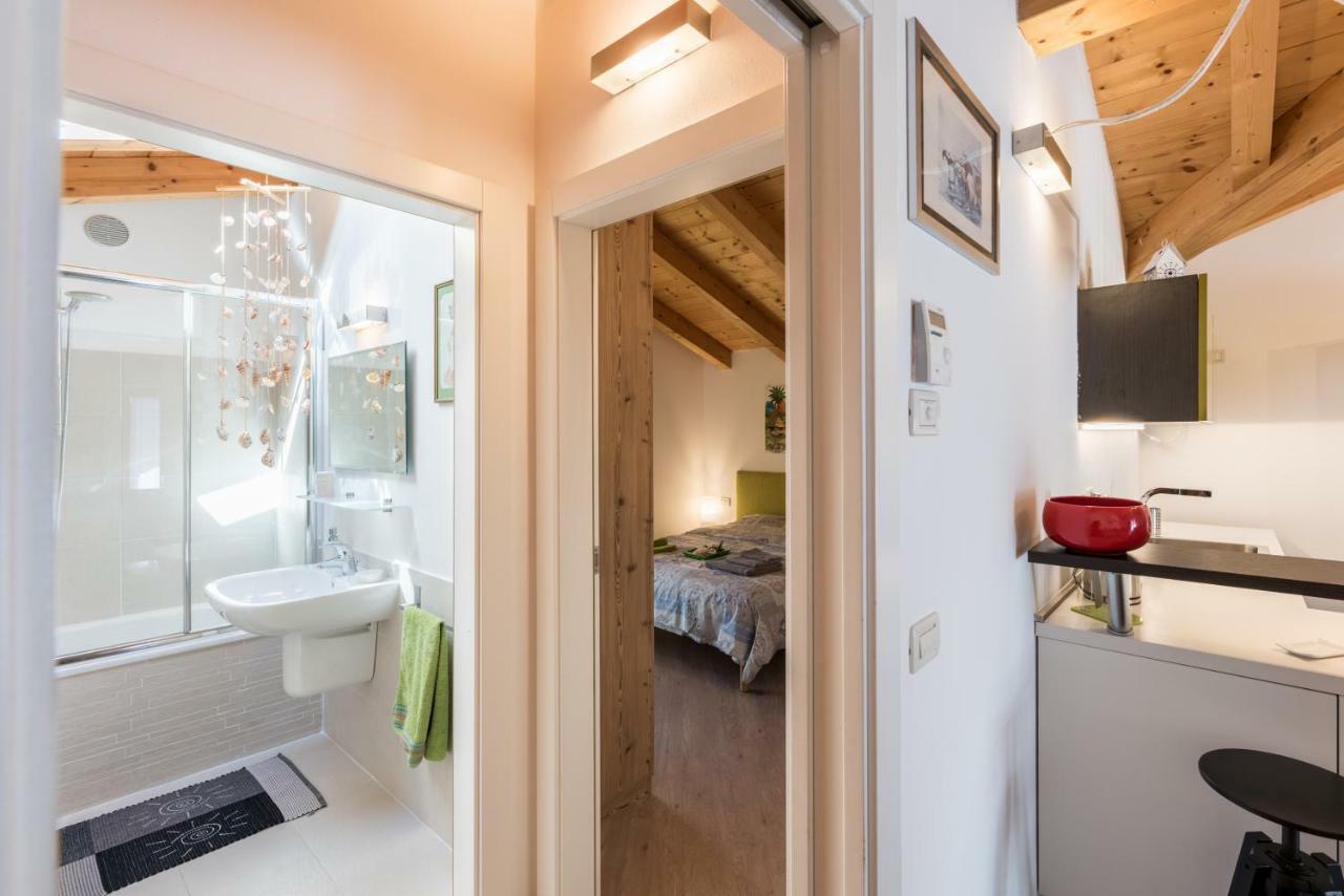 Mansarda Di Alex E Nataly Apartman Calceranica al Lago Kültér fotó