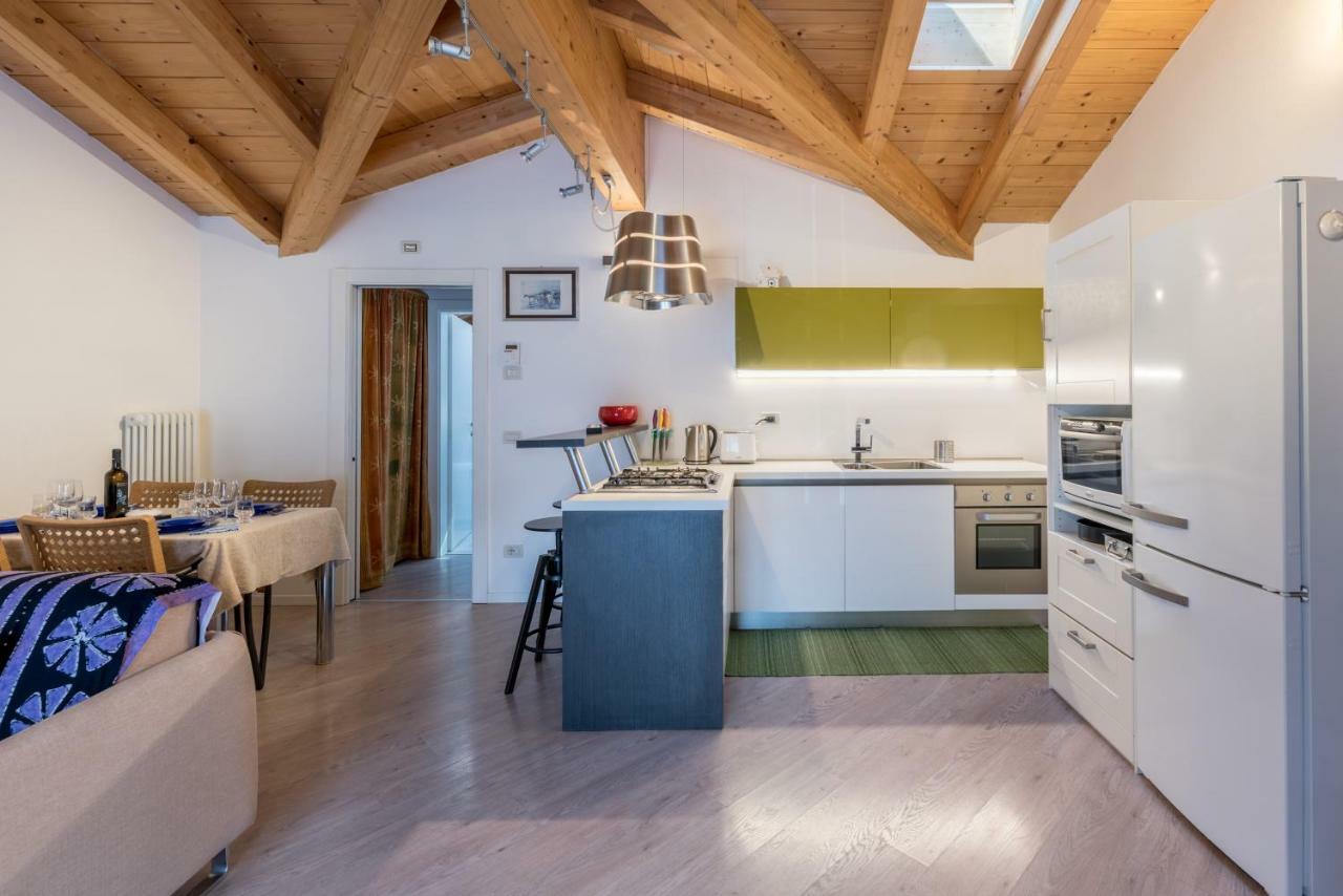 Mansarda Di Alex E Nataly Apartman Calceranica al Lago Kültér fotó