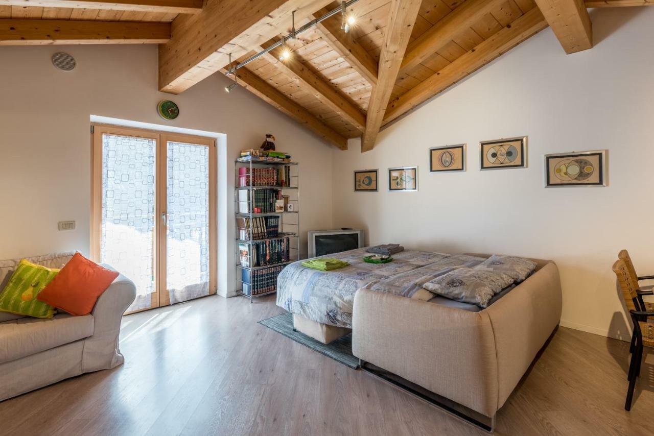 Mansarda Di Alex E Nataly Apartman Calceranica al Lago Kültér fotó