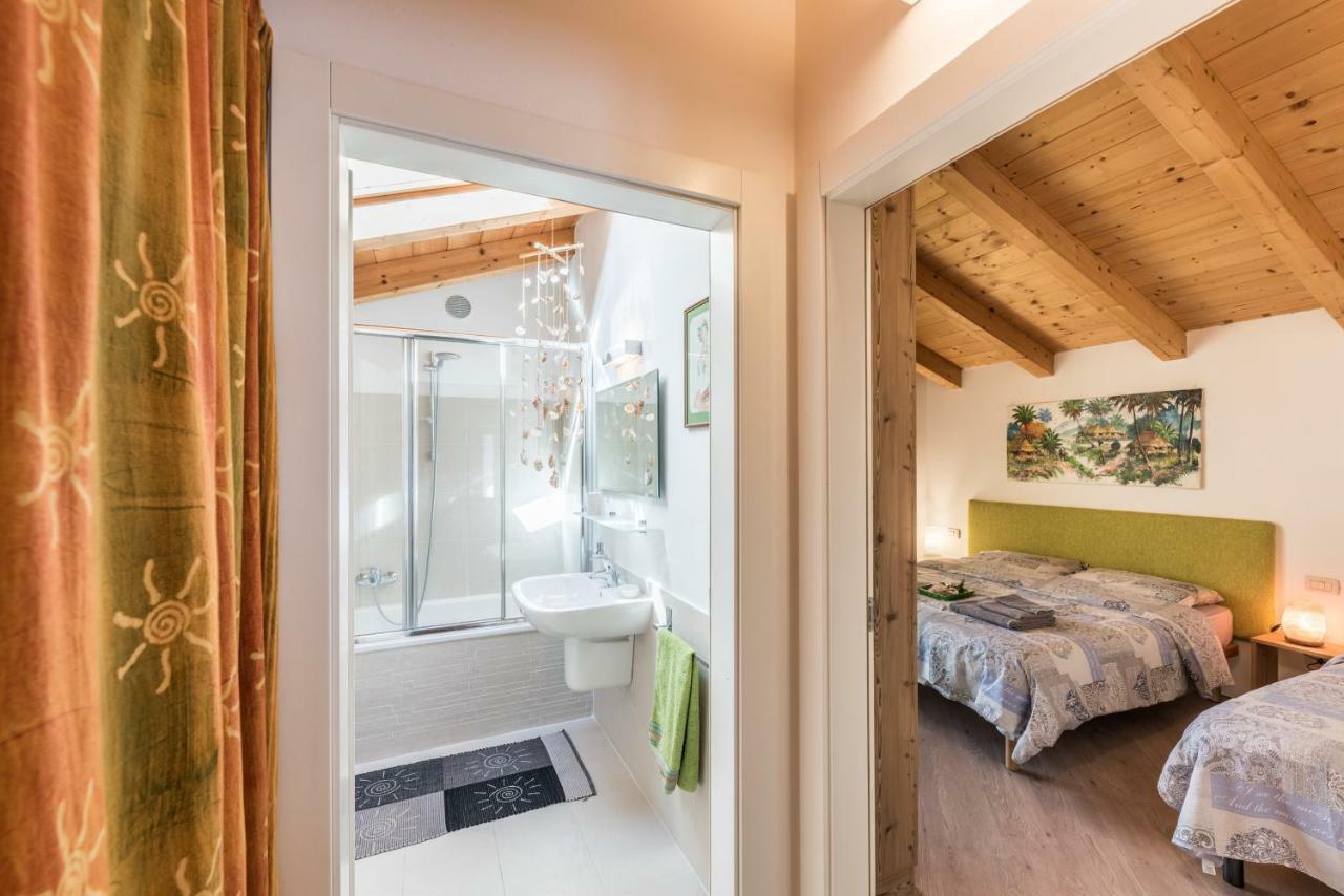Mansarda Di Alex E Nataly Apartman Calceranica al Lago Kültér fotó