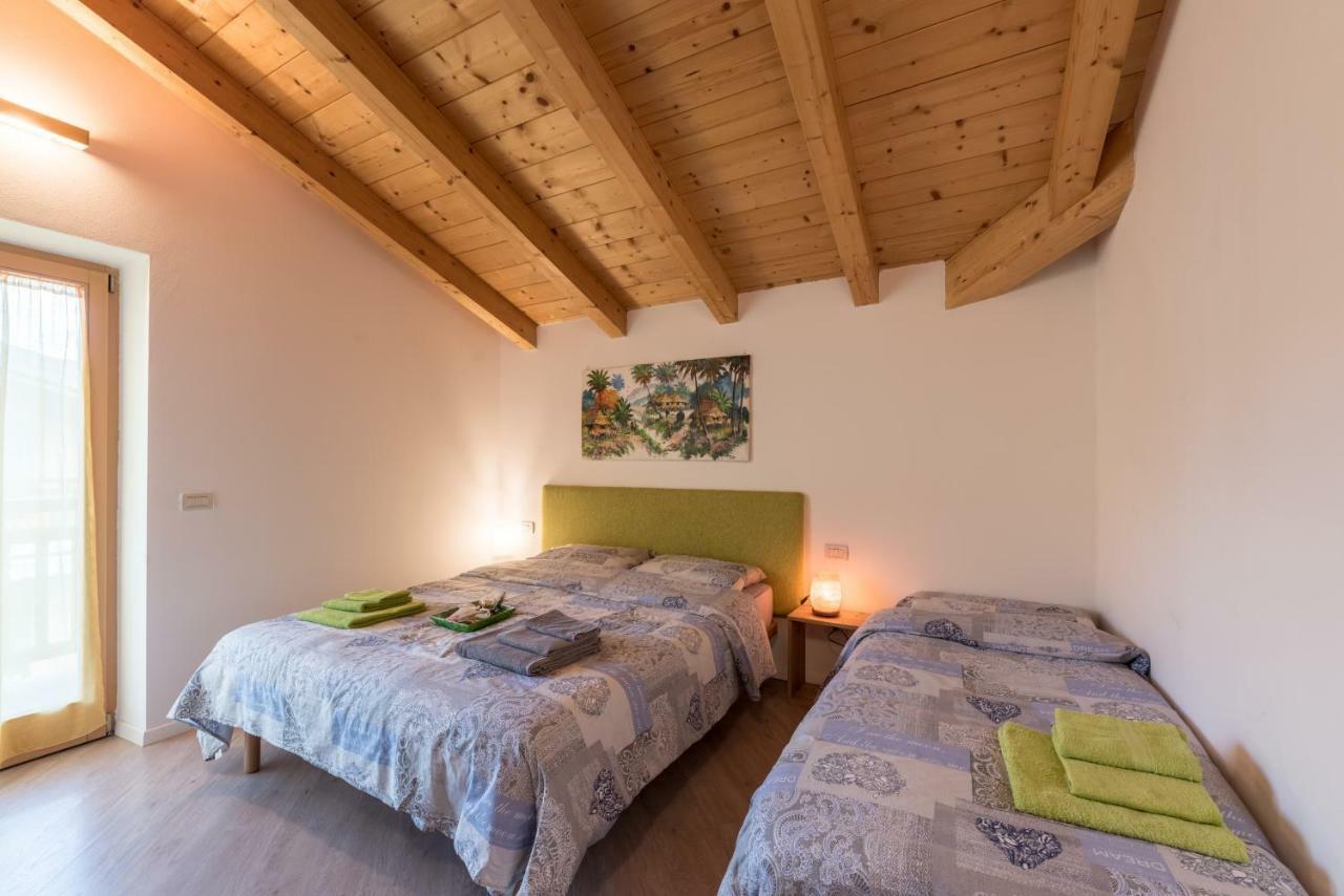 Mansarda Di Alex E Nataly Apartman Calceranica al Lago Kültér fotó