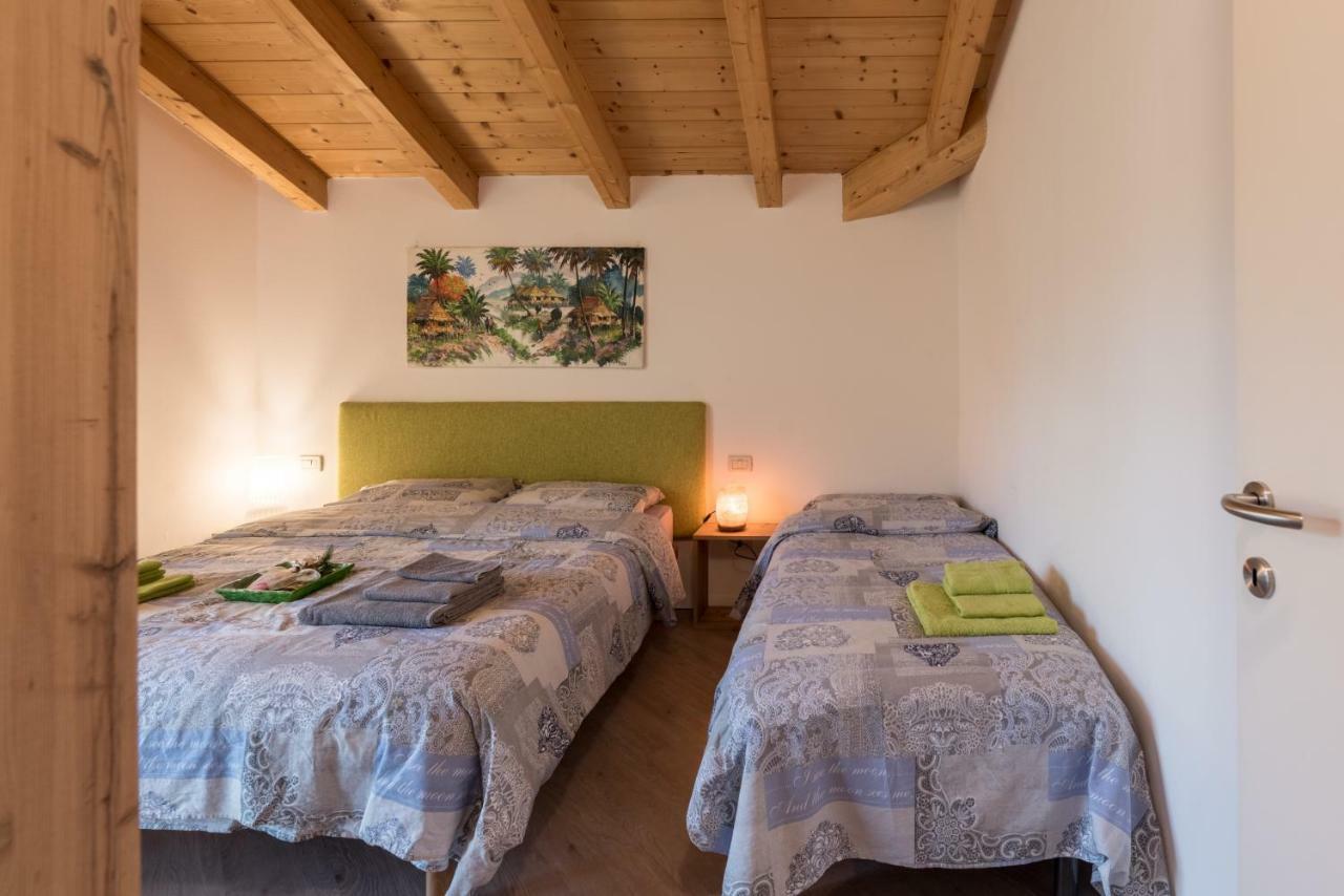 Mansarda Di Alex E Nataly Apartman Calceranica al Lago Kültér fotó